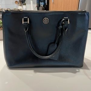 Tory Burch Robinson Medium Tote